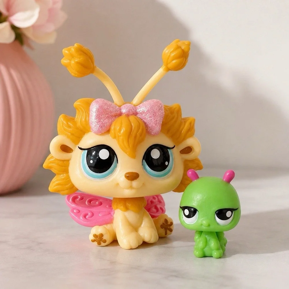 Littlest Pet Shop 2011 Fairies Glistening Garden #2608 #2609 Dandelion Inchworm